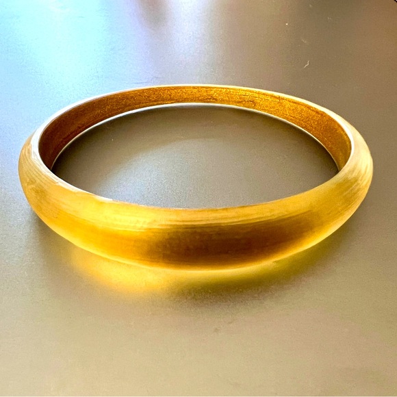 Alexis Bittar Lucite Thin Tapered Bangle Bracelet Luminescent Yellow Gold Tone - Picture 1 of 9